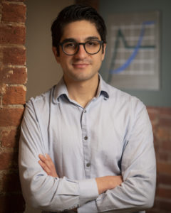 This is a picture of Nic Rosa, an associate financial advisor at Sensible.
